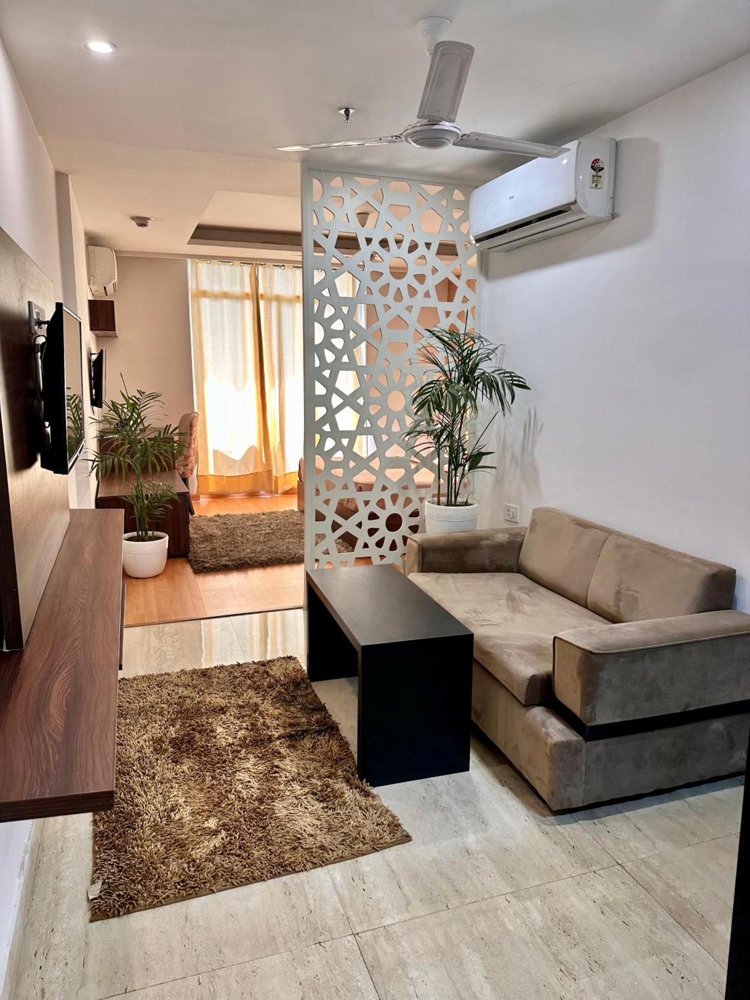 Flamingo Hotel Sector 67 I Studio Rooms I Gurgaon Exterior photo
